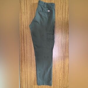 Dickies Men's Cargo Pants in Olive